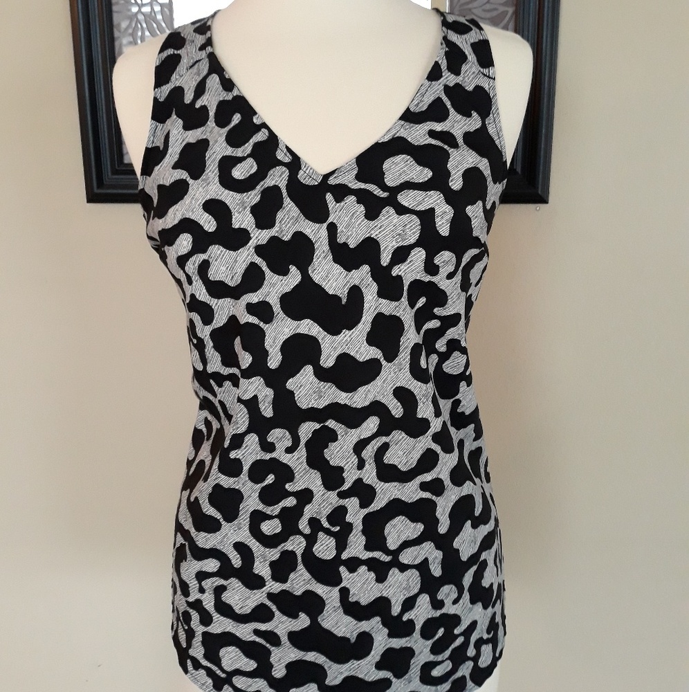 Mossimo Top - Picture 2 of 5